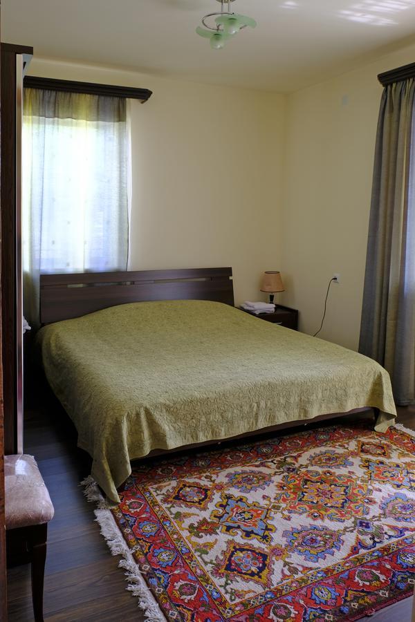Chez Yvette Bed and Breakfast Garni Eksteriør billede