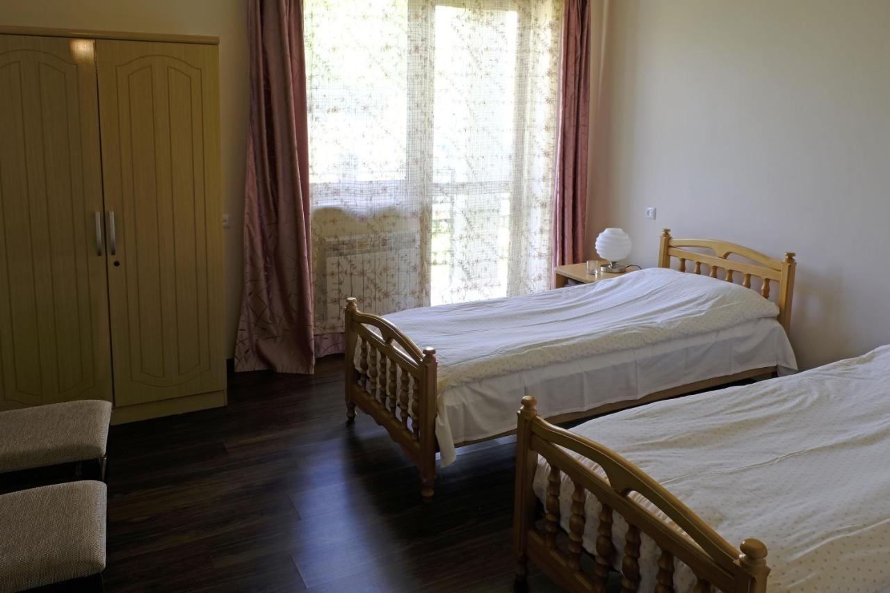Chez Yvette Bed and Breakfast Garni Eksteriør billede