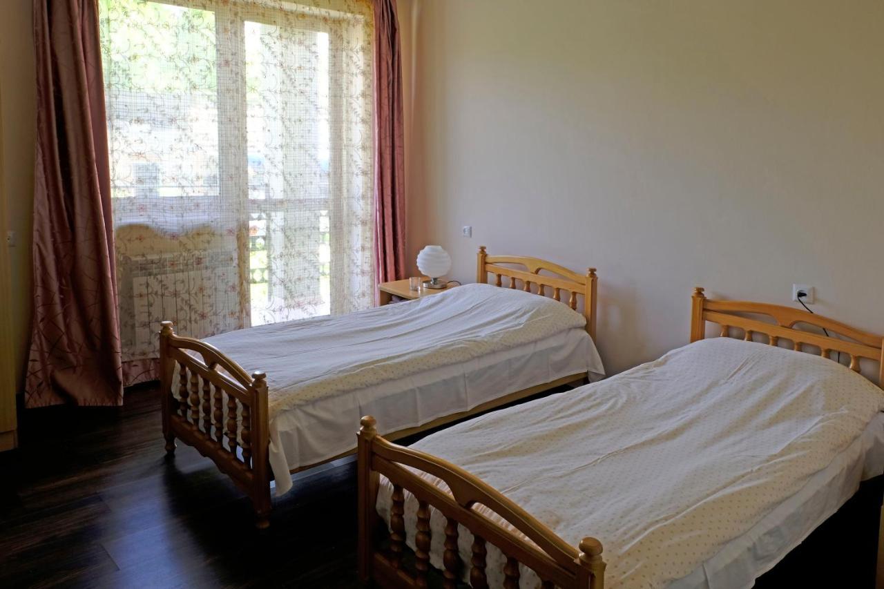 Chez Yvette Bed and Breakfast Garni Eksteriør billede